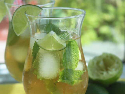 Ledeni napitak sa ORGANSKIM zelenim čajem